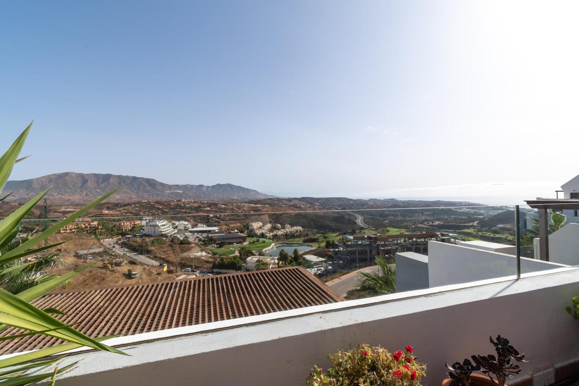 Апартаменты Casa Cerro Azul In La Cala Hills Club Ситио-де-Калаонда Экстерьер фото